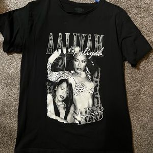 AALIYAH GRAPHIC TEE